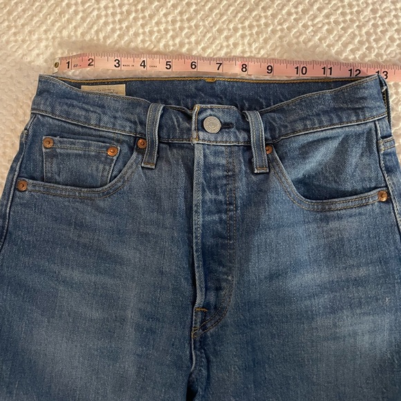 Levi’s 501 - Picture 3 of 5